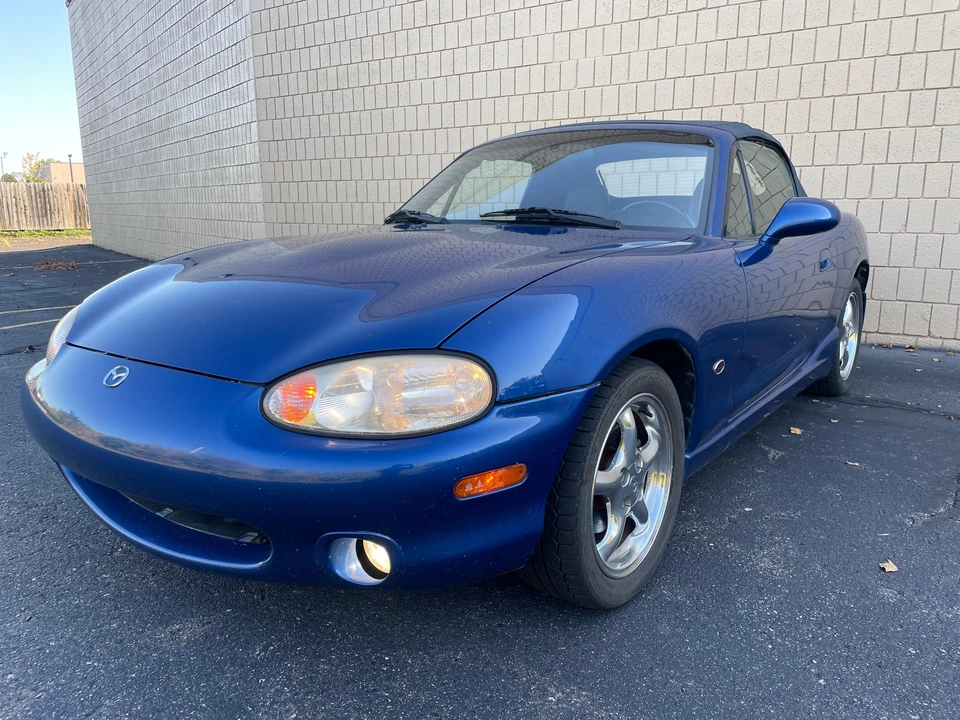 1999 Mazda NB MX-5 Miata - Image 16 of 31