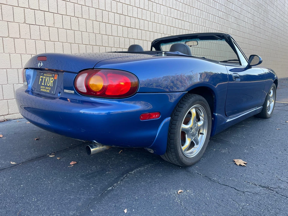 1999 Mazda NB MX-5 Miata - Image 10 of 31