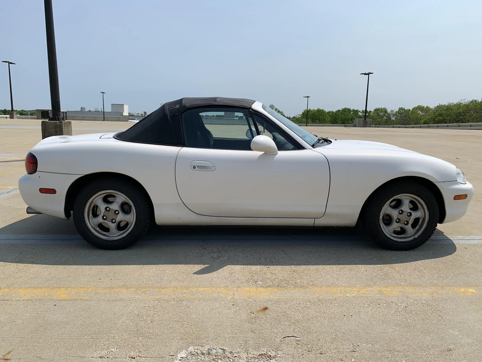 1999 Mazda NB MX-5 Miata - Image 12 of 31