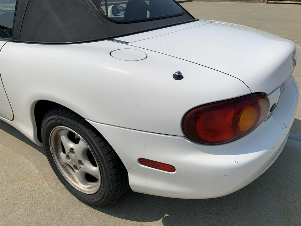 1999 Mazda NB MX-5 Miata - Image 21 of 31