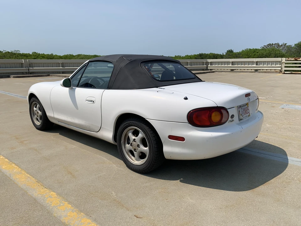 1999 Mazda NB MX-5 Miata - Image 8 of 31