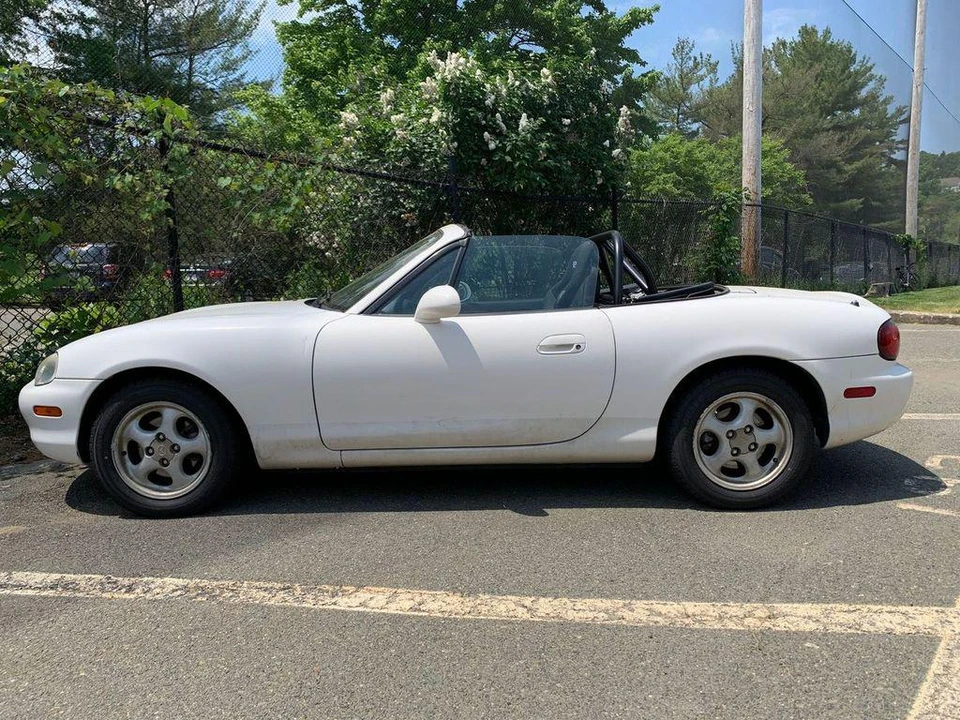 1999 Mazda NB MX-5 Miata - Image 7 of 31