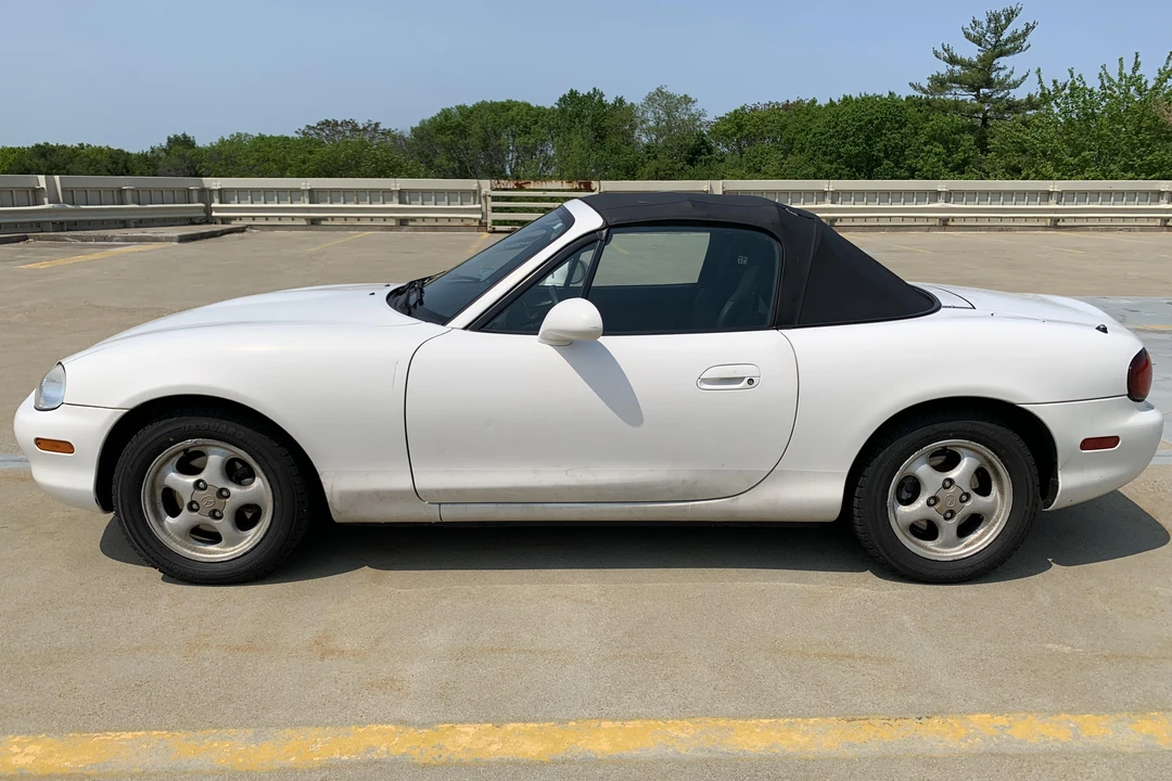 1999 Mazda NB MX-5 Miata - Image 3 of 31