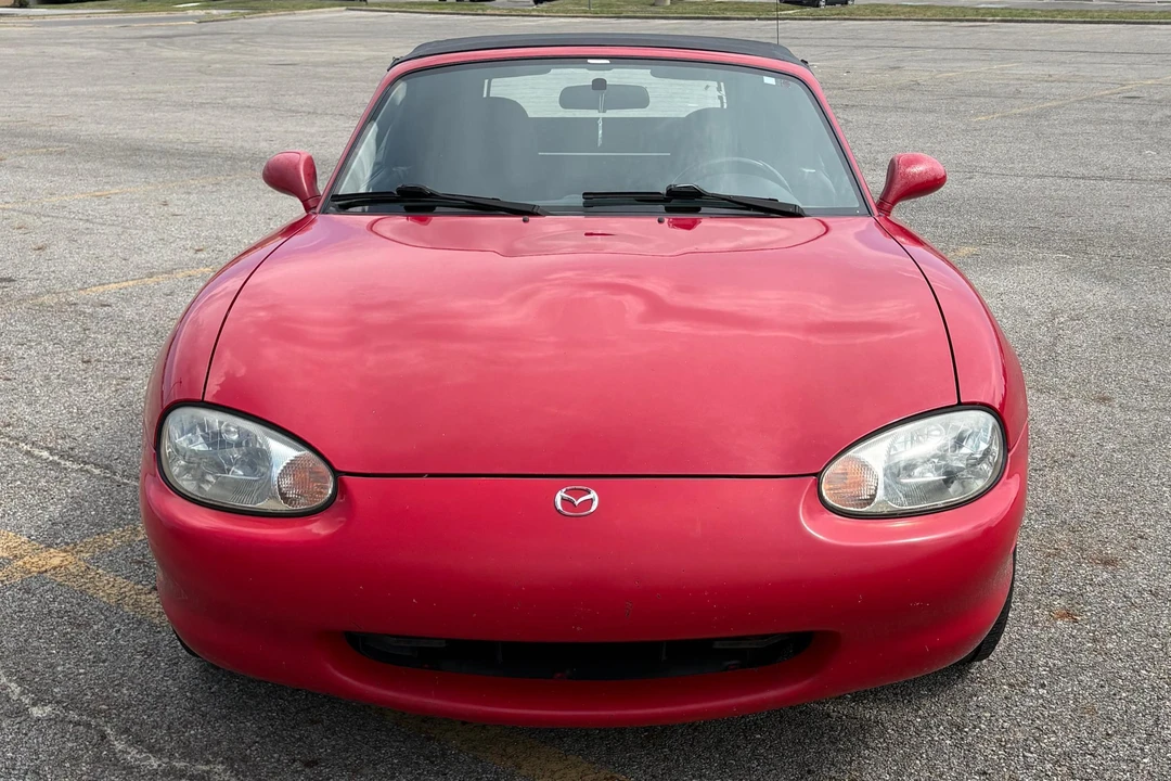 1999 Mazda NB MX-5 Miata - Image 2 of 31