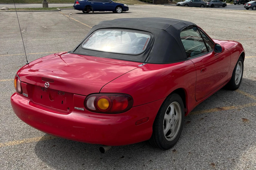 1999 Mazda NB MX-5 Miata - Image 4 of 31
