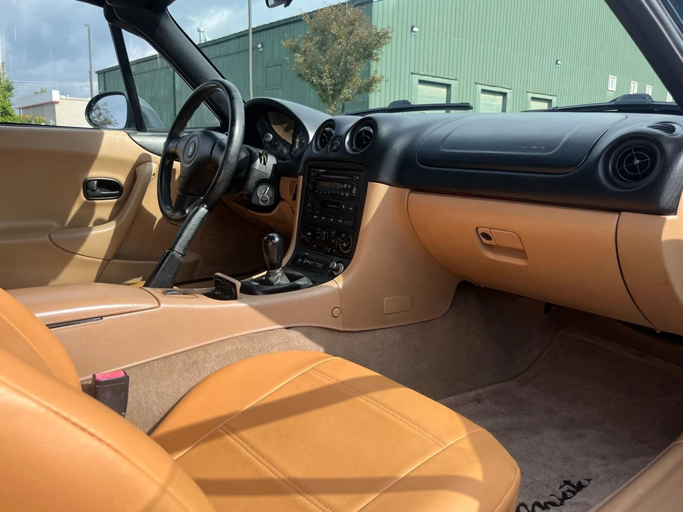 1999 Mazda NB MX-5 Miata - Image 11 of 24