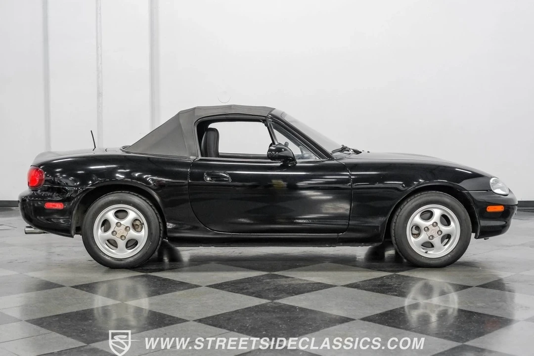 1999 Mazda NB MX-5 Miata - Image 14 of 21