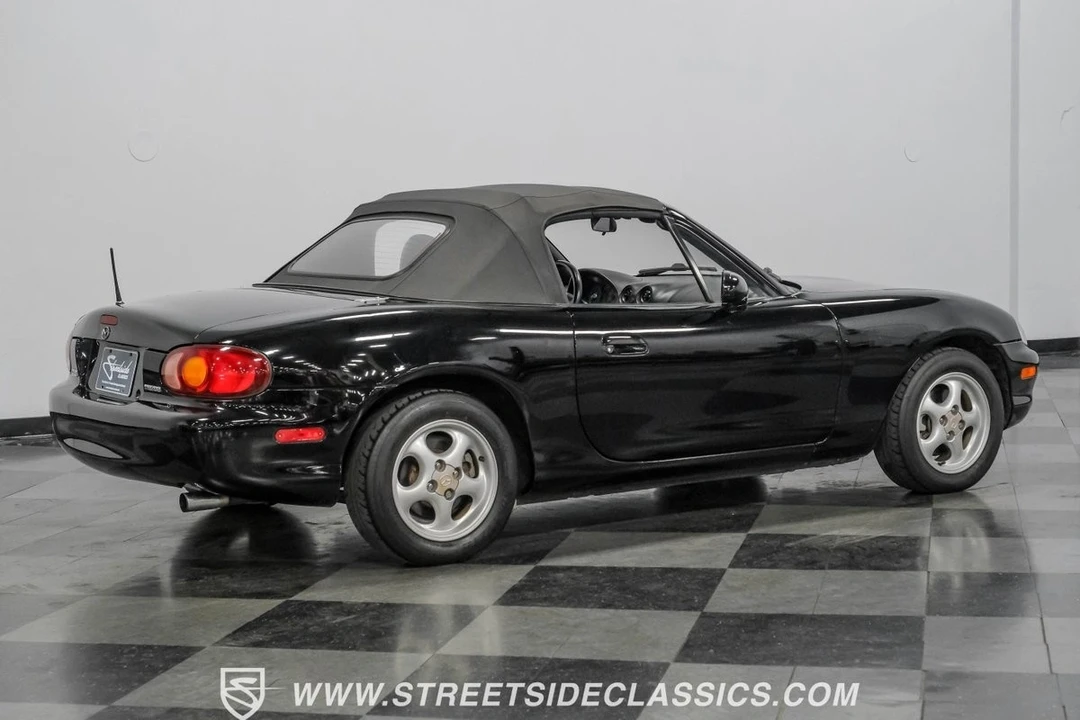 1999 Mazda NB MX-5 Miata - Image 13 of 21