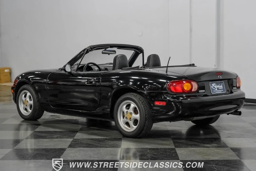 1999 Mazda NB MX-5 Miata - Image 9 of 12