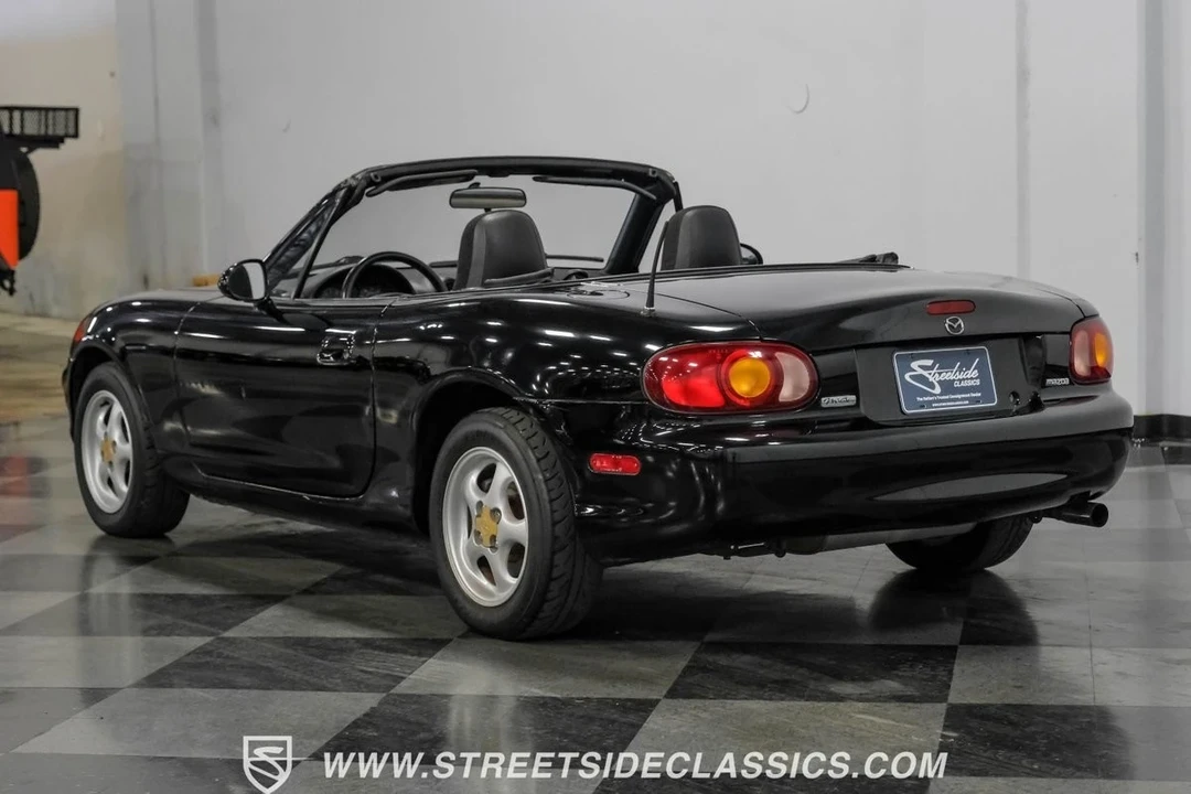 1999 Mazda NB MX-5 Miata - Image 10 of 12