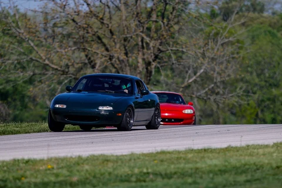 1999 Mazda NB MX-5 Miata - Image 2 of 13