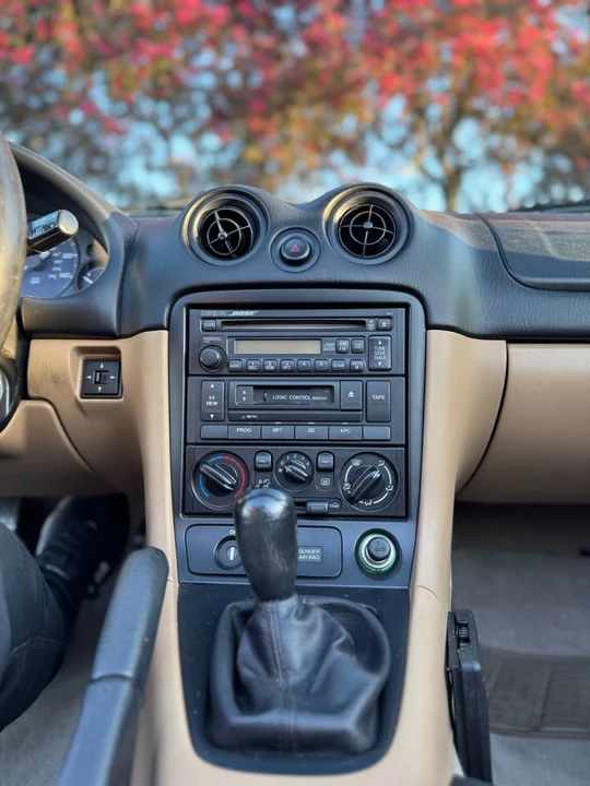 1999 Mazda NB MX-5 Miata - Image 5 of 13