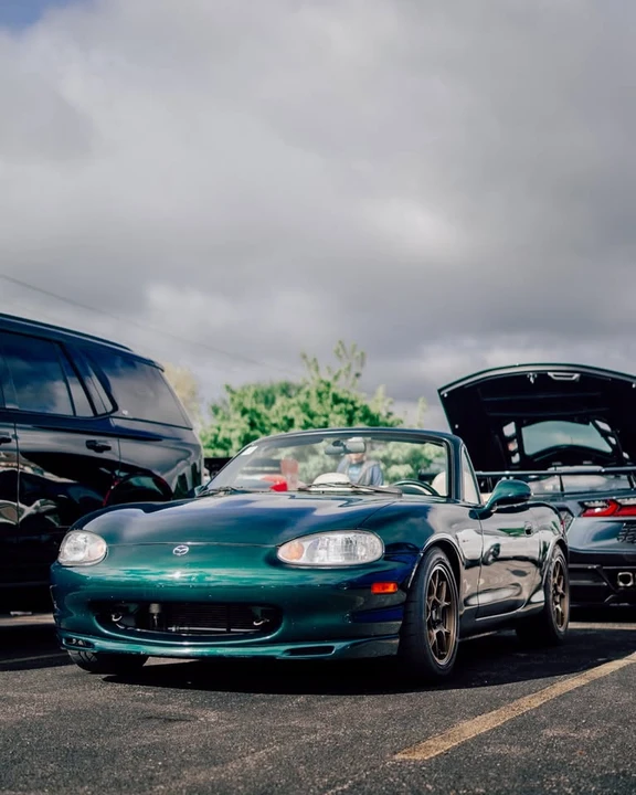 1999 Mazda NB MX-5 Miata - Image 9 of 13