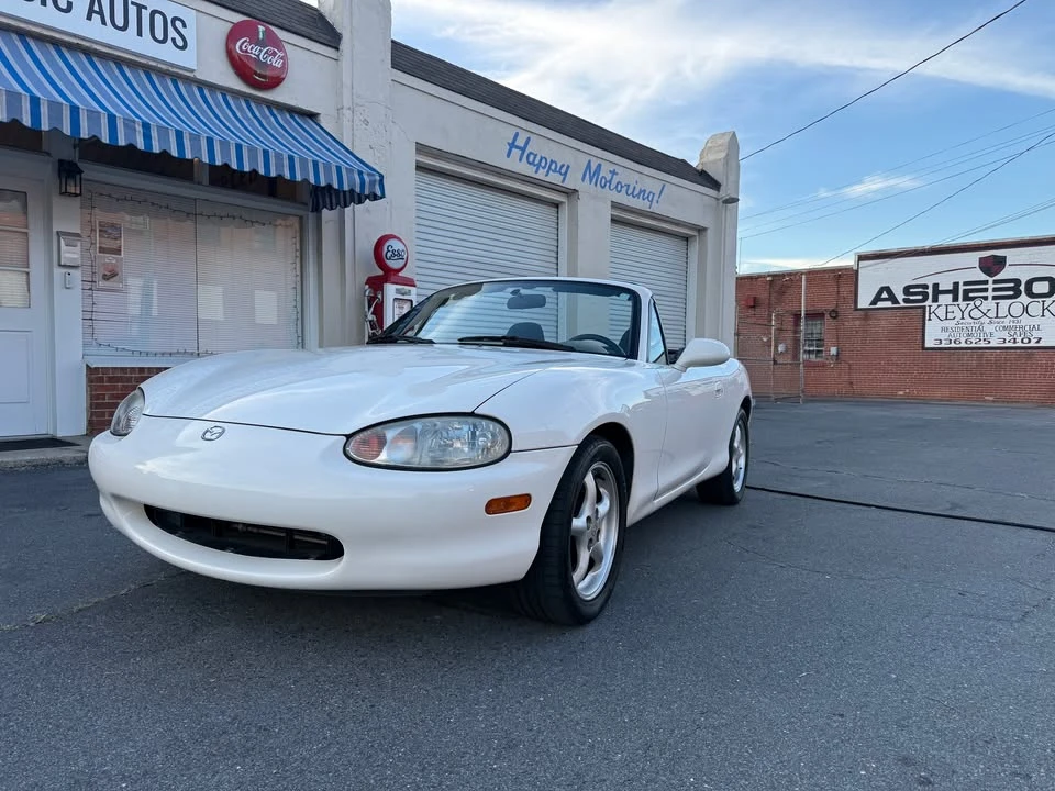 1999 Mazda NB MX-5 Miata - Image 3 of 18
