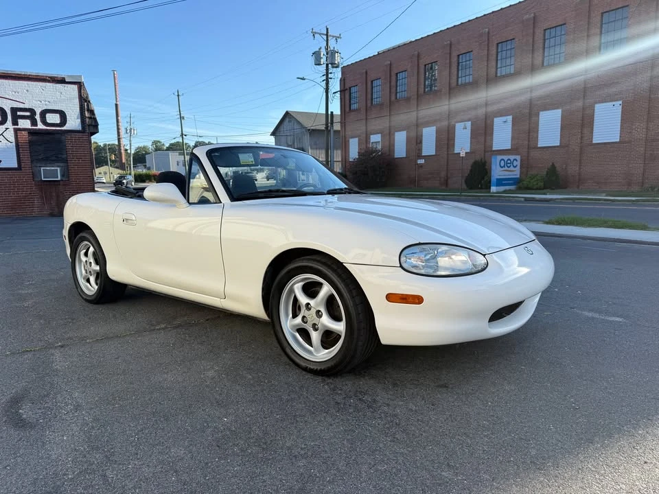 1999 Mazda NB MX-5 Miata - Image 6 of 18