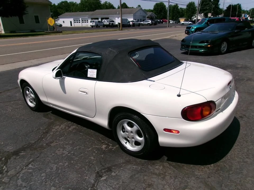 1999 Mazda NB MX-5 Miata - Image 3 of 6
