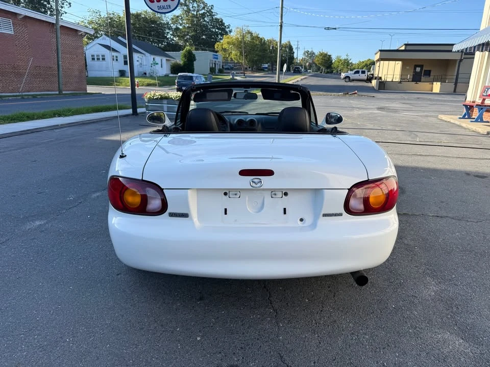 1999 Mazda NB MX-5 Miata - Image 8 of 18
