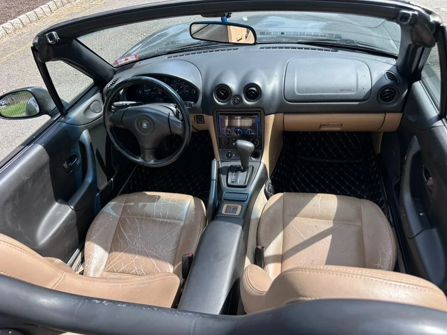 1999 Mazda NB MX-5 Miata - Image 17 of 20