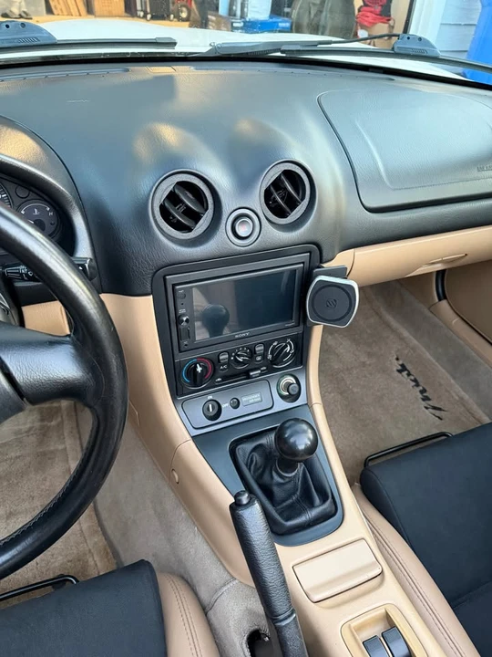 1999 Mazda NB MX-5 Miata - Image 14 of 20