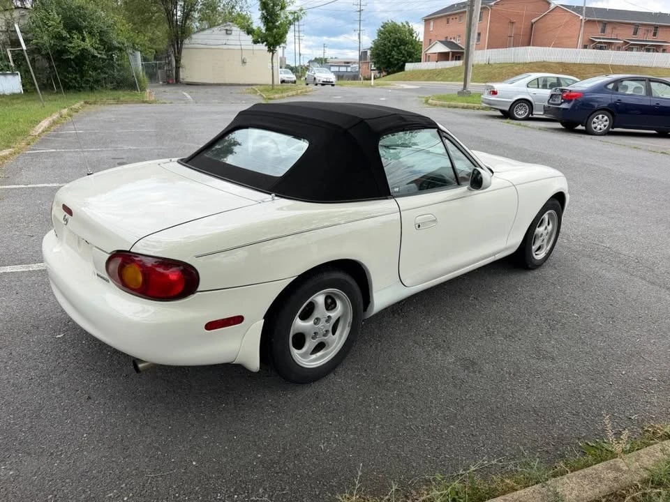 1999 Mazda NB MX-5 Miata - Image 6 of 14
