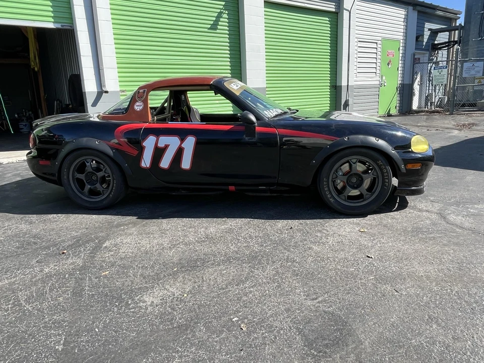 1999 Mazda NB MX-5 Miata - Image 8 of 31