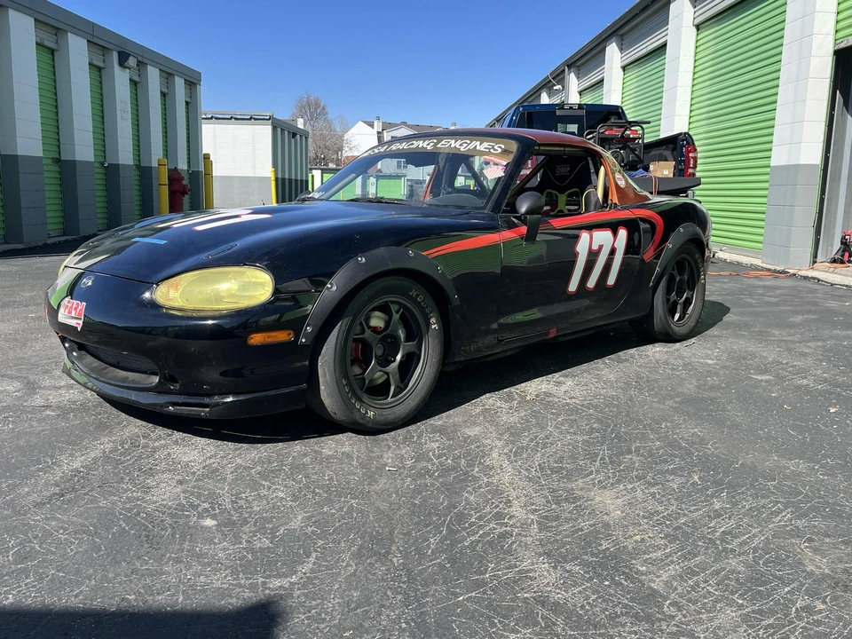 1999 Mazda NB MX-5 Miata - Image 2 of 31