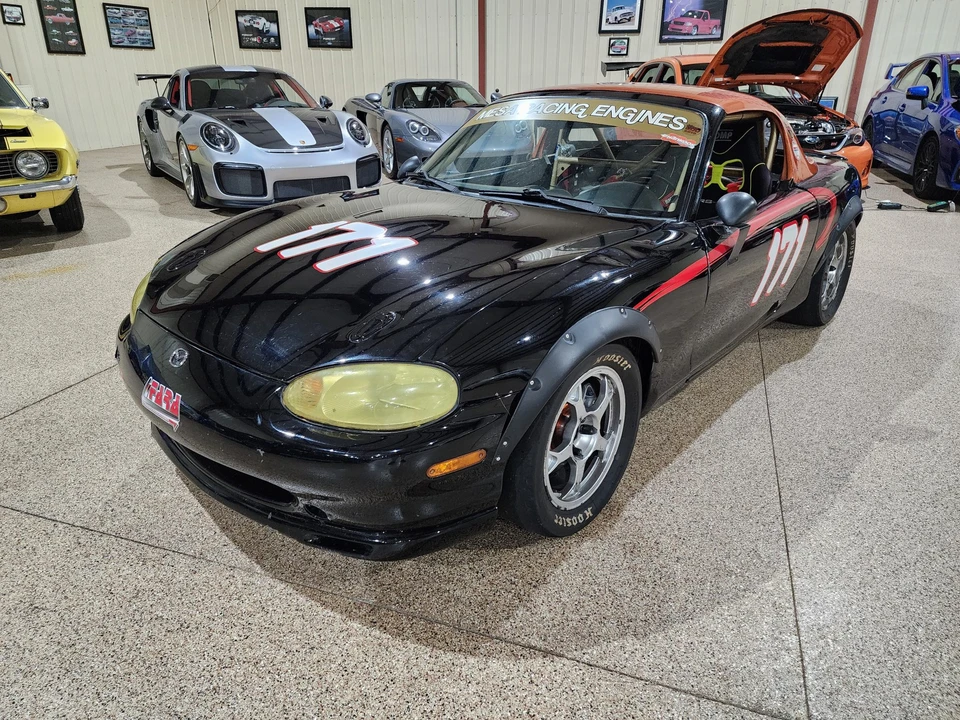 1999 Mazda NB MX-5 Miata - Image 5 of 31