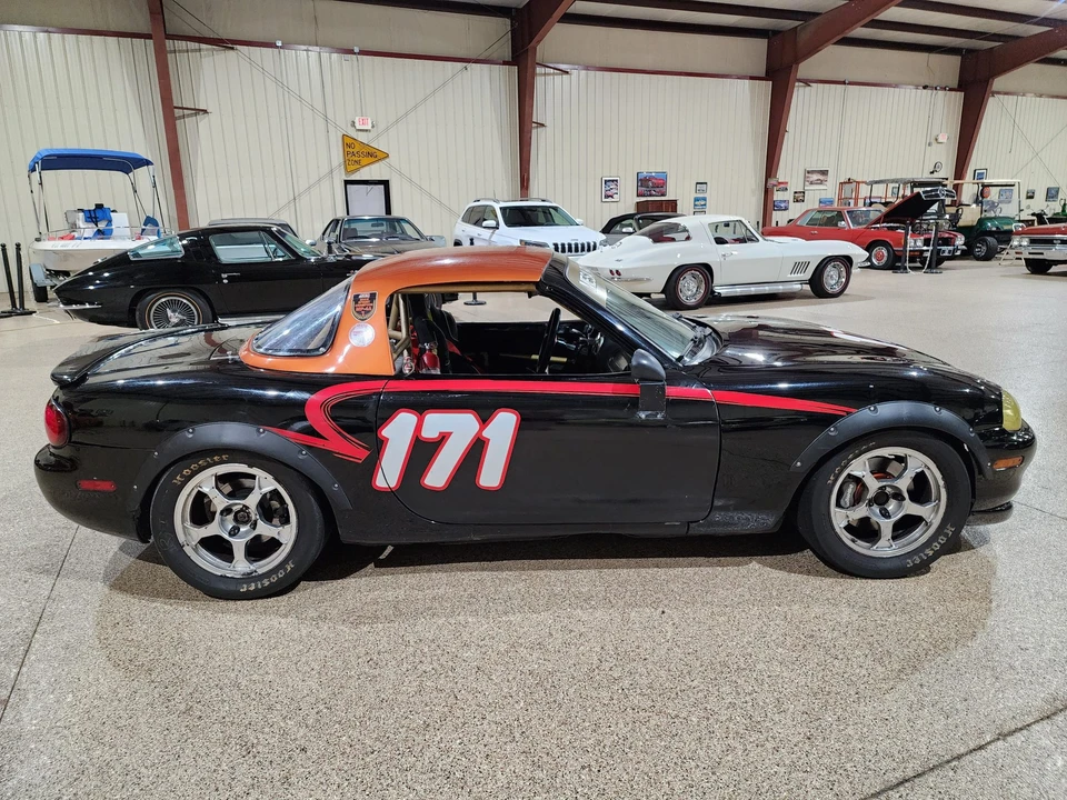 1999 Mazda NB MX-5 Miata - Image 13 of 31