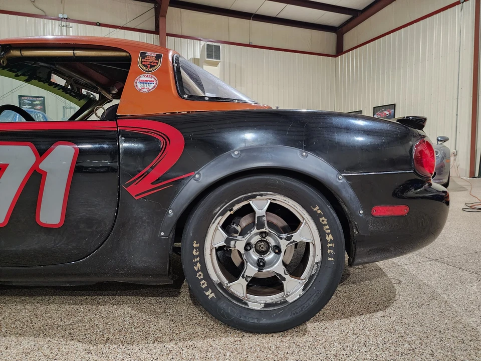1999 Mazda NB MX-5 Miata - Image 24 of 31