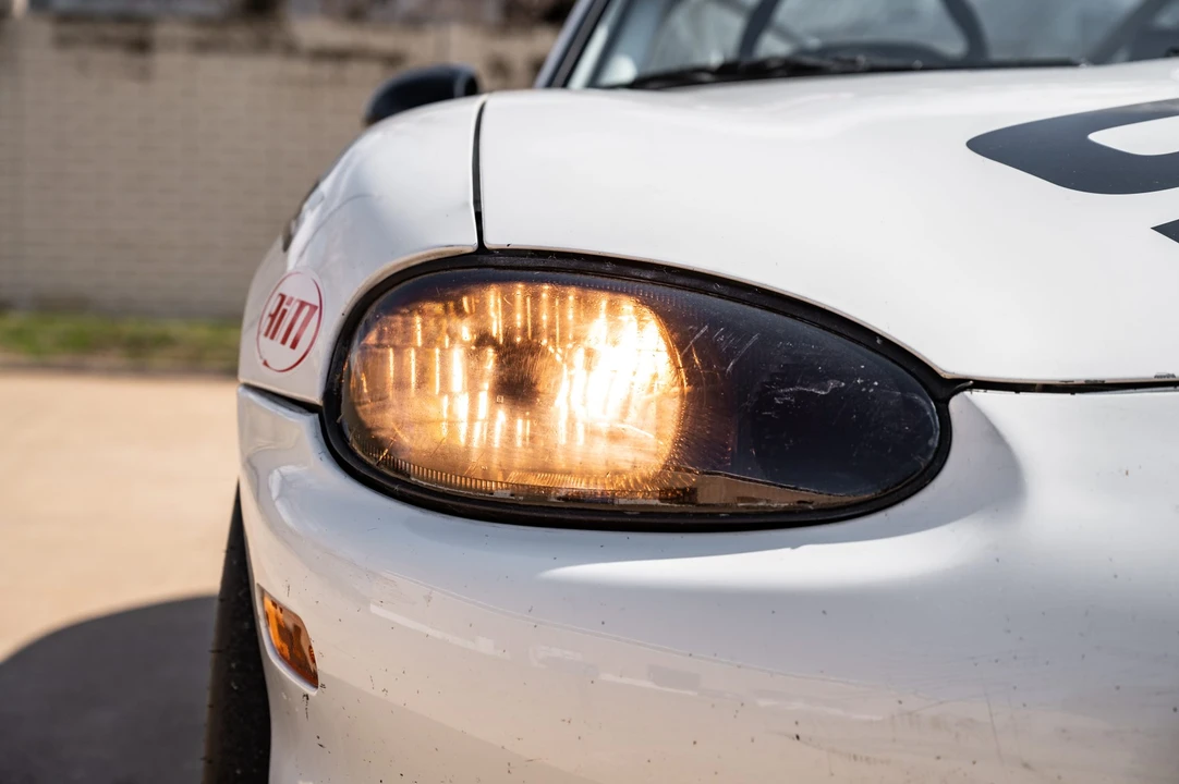 1999 Mazda NB MX-5 Miata - Image 16 of 31