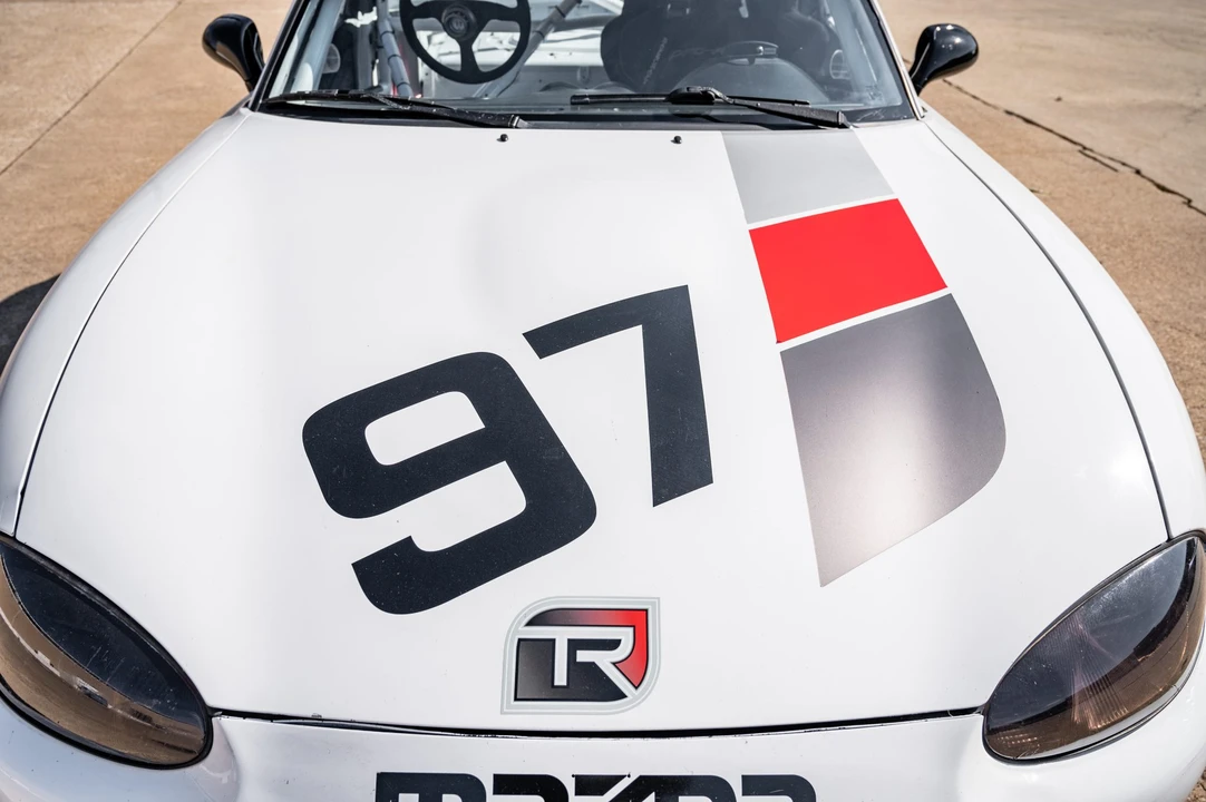 1999 Mazda NB MX-5 Miata - Image 11 of 31
