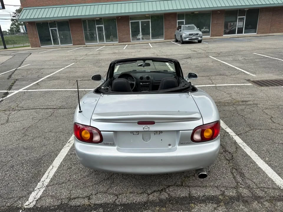 1999 Mazda NB MX-5 Miata - Image 5 of 18