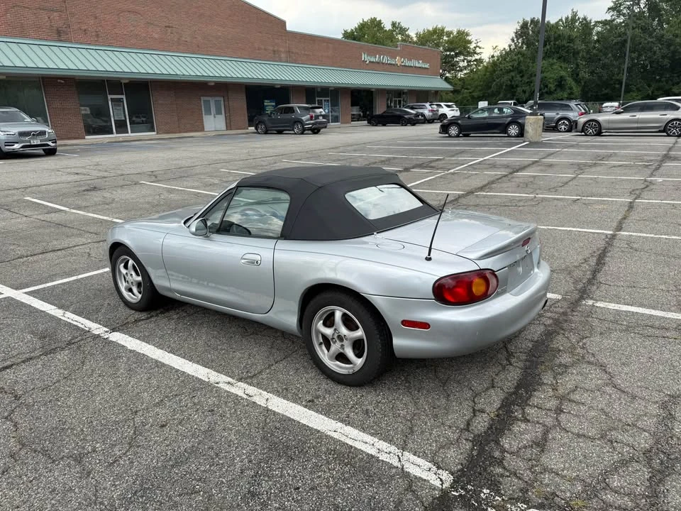 1999 Mazda NB MX-5 Miata - Image 3 of 18