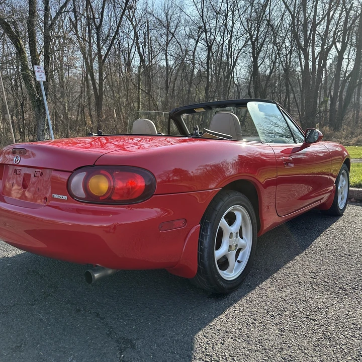 1999 Mazda NB MX-5 Miata - Image 11 of 12