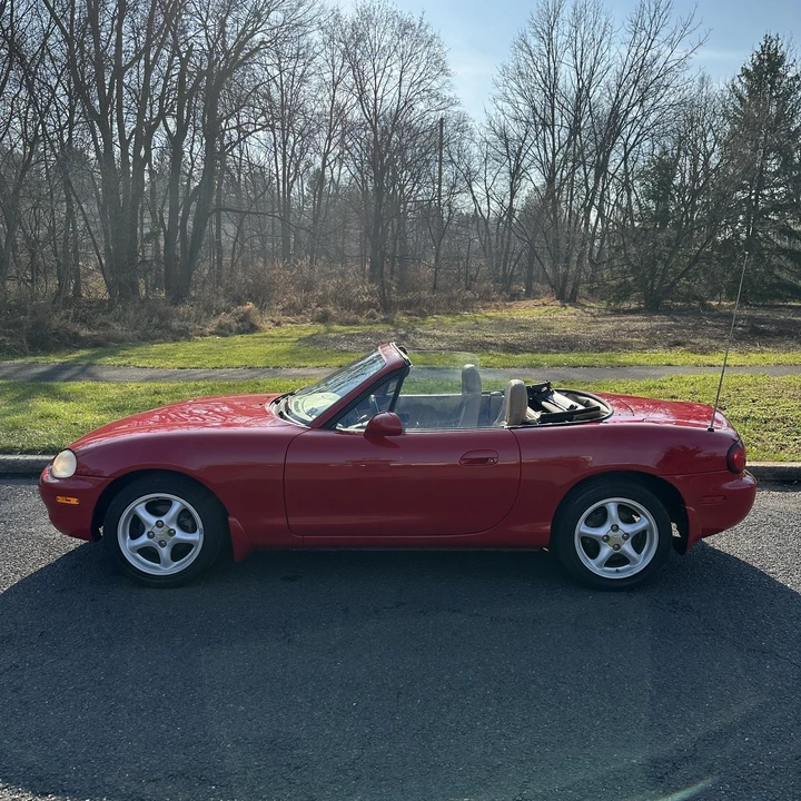 1999 Mazda NB MX-5 Miata - Image 2 of 12