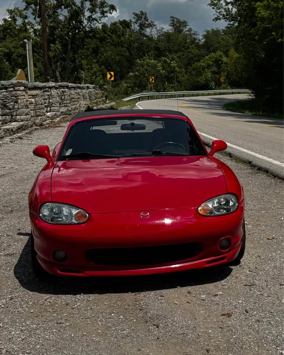 1999 Mazda NB MX-5 Miata - Image 5 of 20