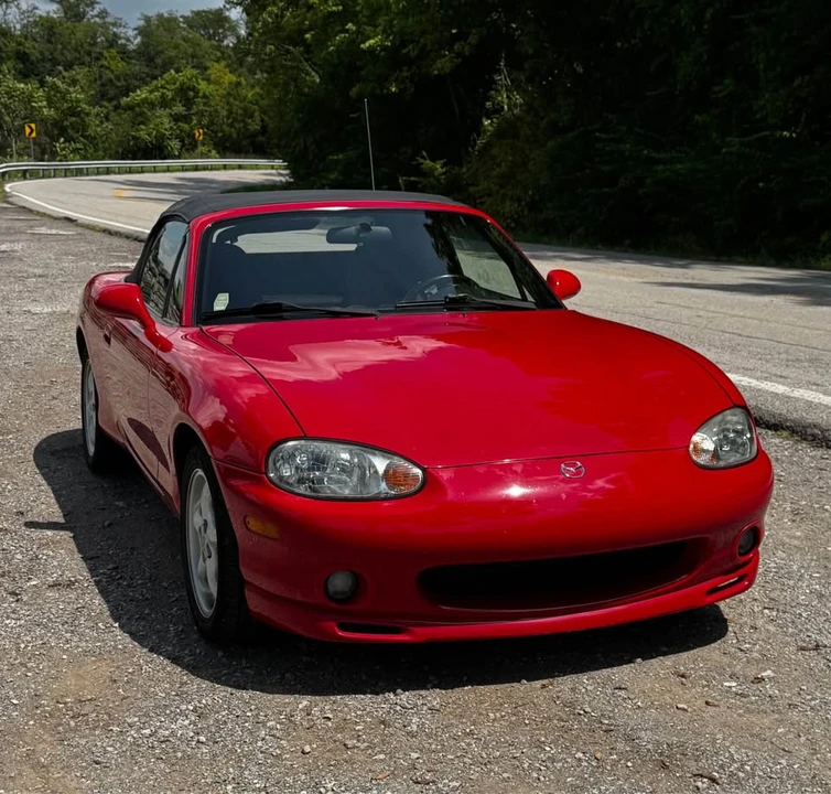 1999 Mazda NB MX-5 Miata - Image 4 of 20