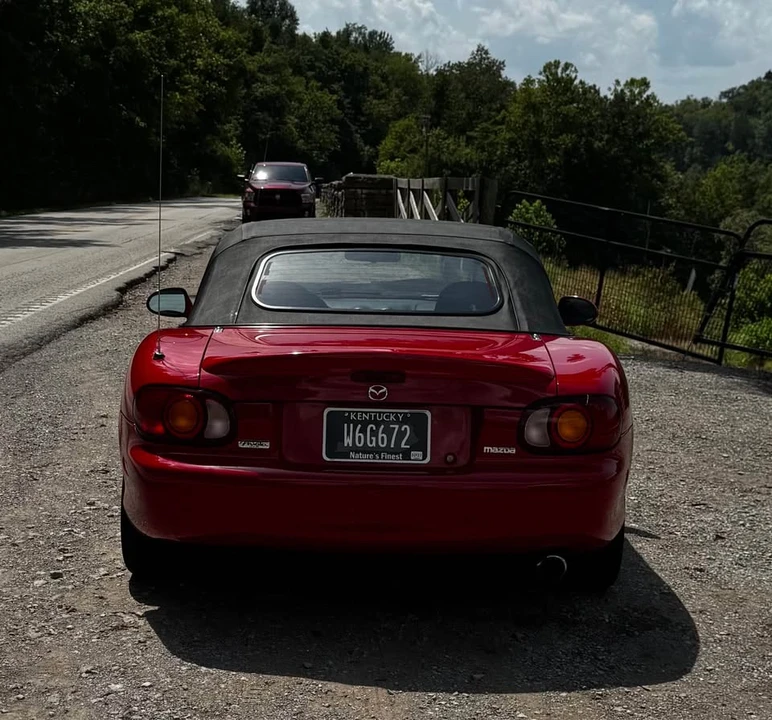 1999 Mazda NB MX-5 Miata - Image 11 of 20