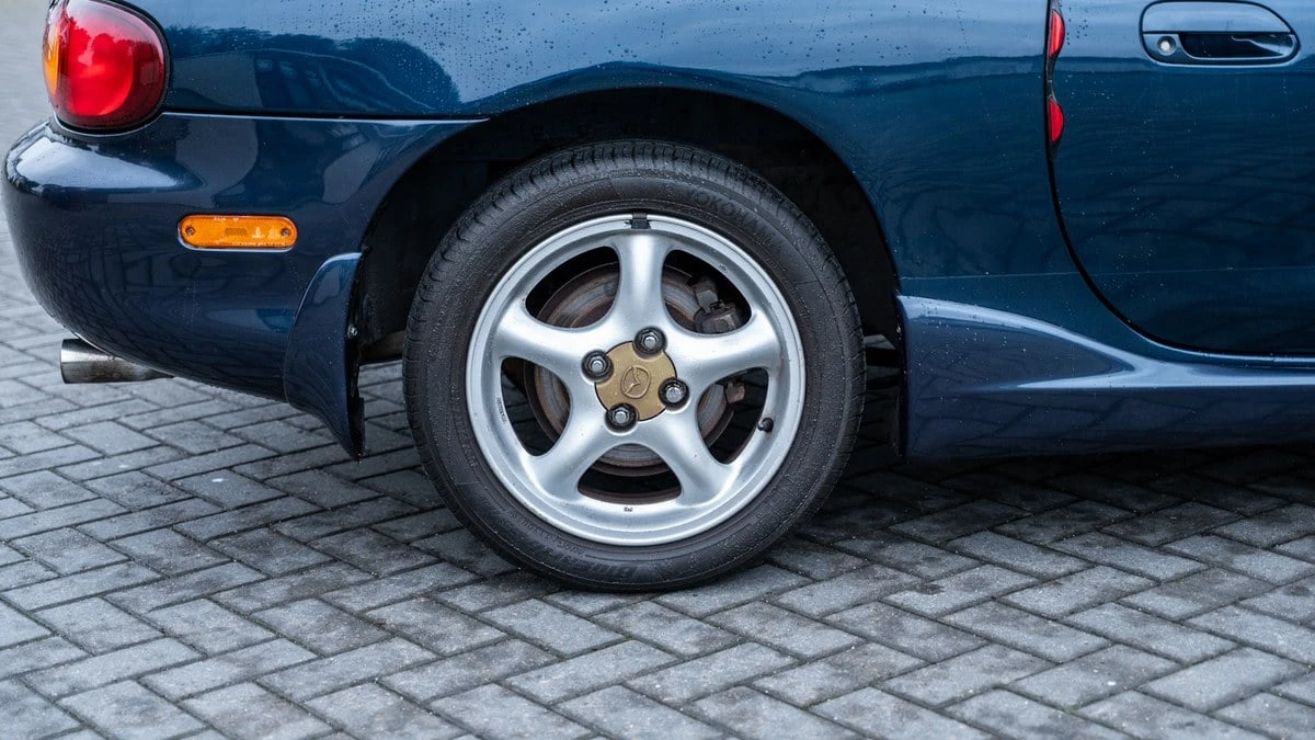 1999 Mazda NB MX-5 Miata - Image 16 of 30