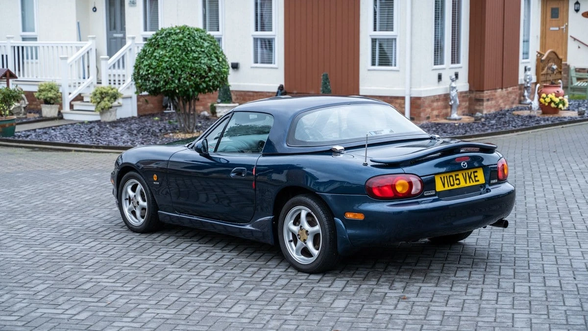 1999 Mazda NB MX-5 Miata - Image 4 of 30