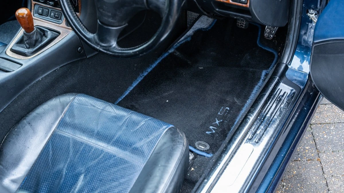 1999 Mazda NB MX-5 Miata - Image 22 of 30