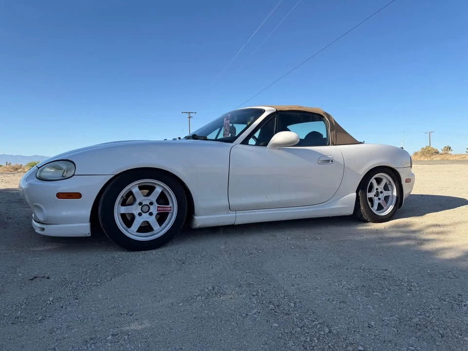 1999 Mazda NB MX-5 Miata - Image 2 of 8
