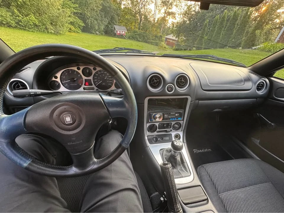 1999 Mazda NB MX-5 Miata - Image 8 of 8