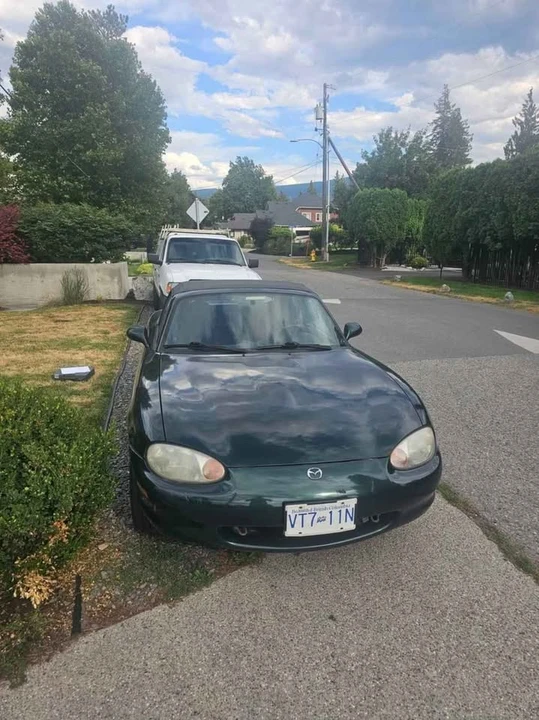 1999 Mazda NB MX-5 Miata - Image 2 of 6