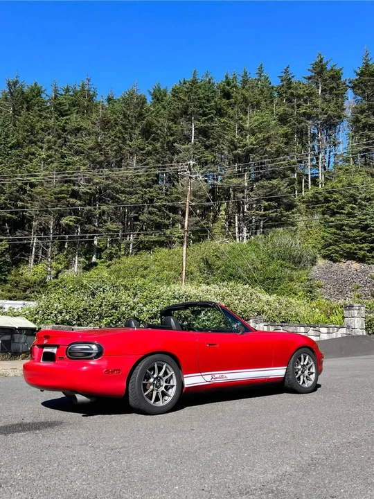 1999 Mazda NB MX-5 Miata - Image 4 of 13