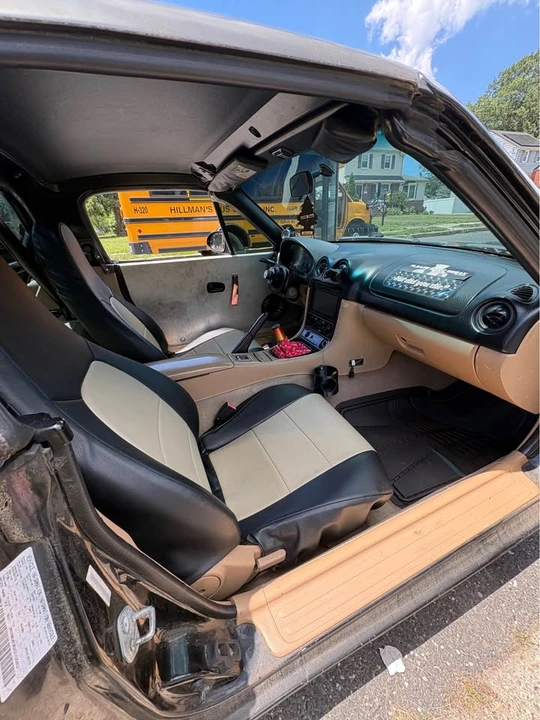 1999 Mazda NB MX-5 Miata - Image 9 of 13