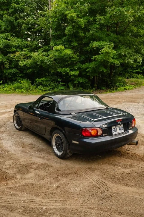 1999 Mazda NB MX-5 Miata - Image 5 of 9