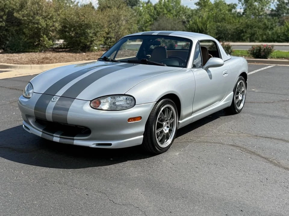 1999 Mazda NB MX-5 Miata - Image 2 of 20