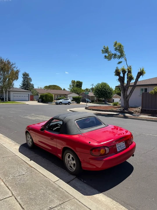 1999 Mazda NB MX-5 Miata - Image 6 of 12