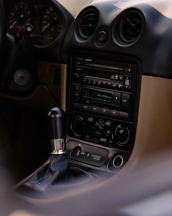 1999 Mazda NB MX-5 Miata - Image 9 of 9